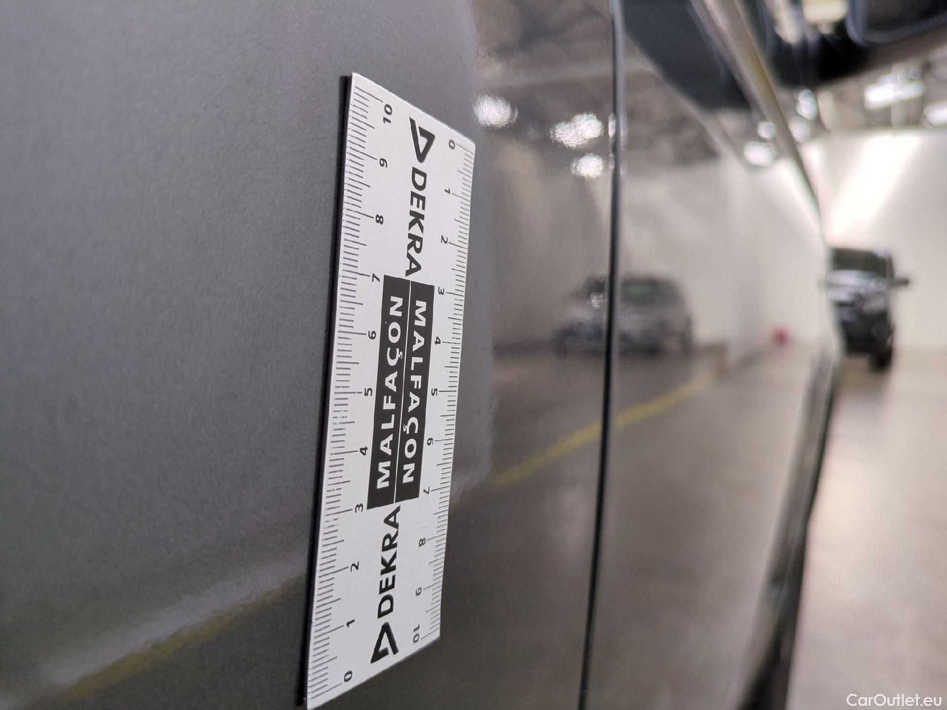  Volkswagen  Transporter VOLKSWAGEN  / 2019 / 4P / Fourgon tôlé 2.0 TDi 150 DSG7 L1H1 Business Line #31