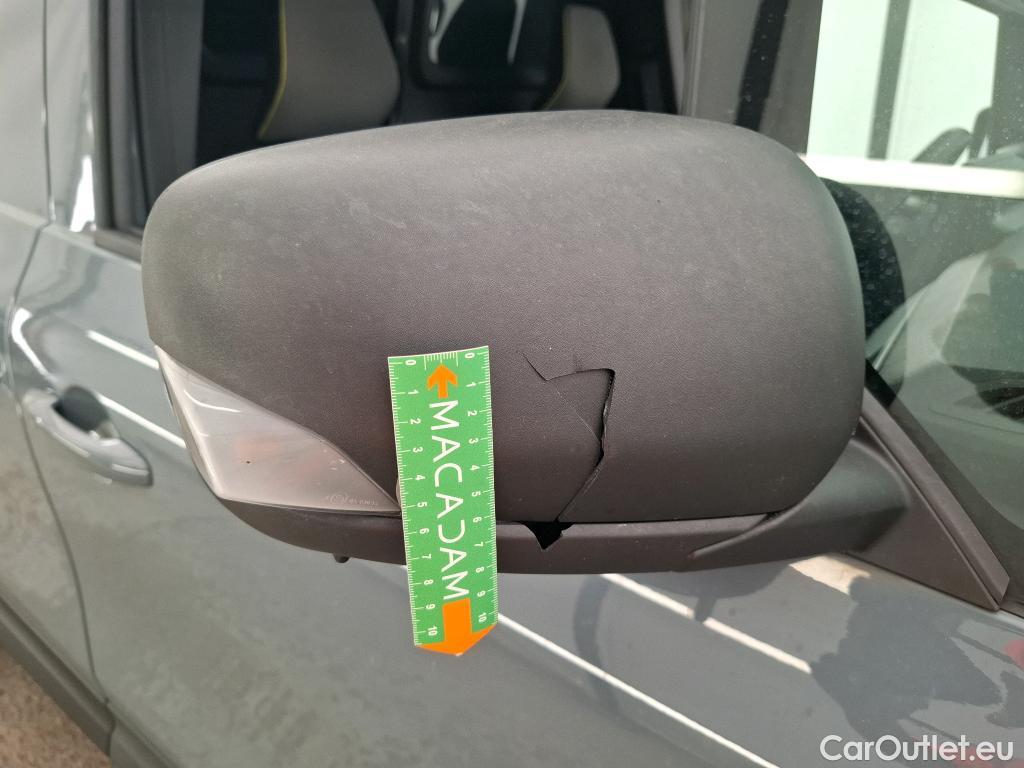  Renault  Kangoo RENAULT  / 2021 / 4P / Fourgonnette EXTRA TCE 130 BVA #24