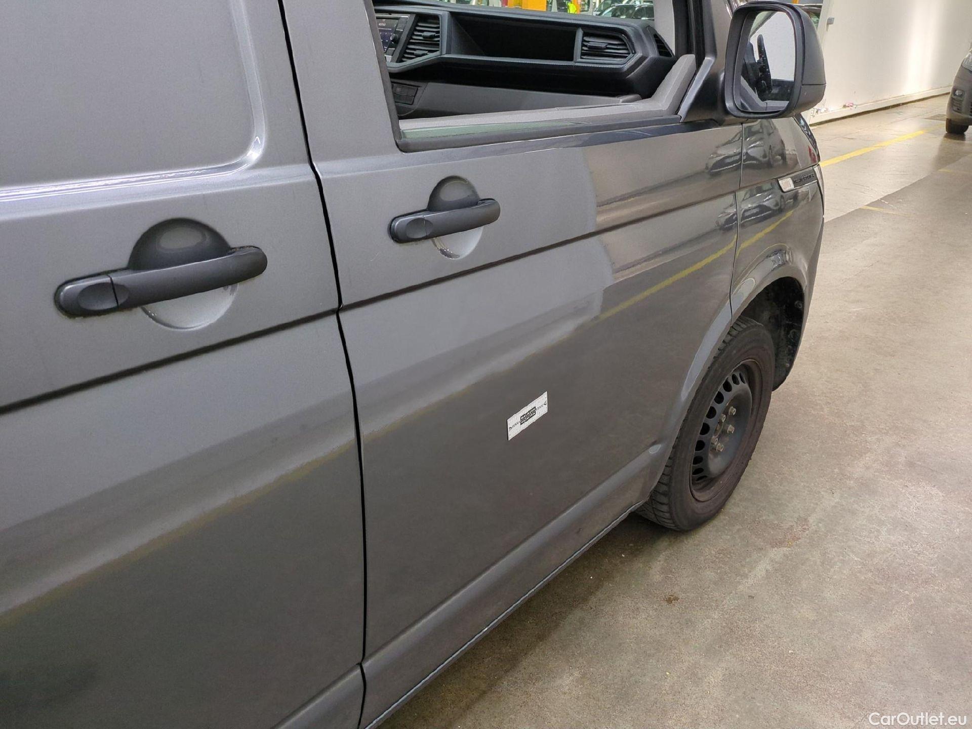  Volkswagen  Transporter VOLKSWAGEN  / 2019 / 4P / Fourgon tôlé 2.0 TDi 150 DSG7 L1H1 Business Line #36