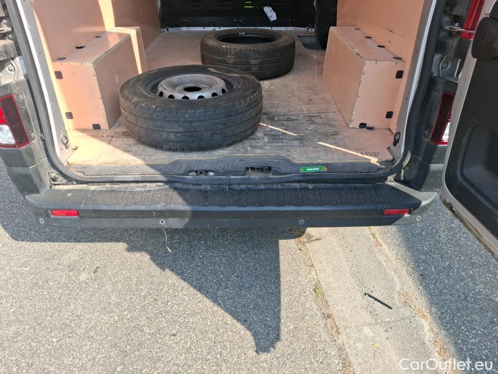  Renault  Trafic  Furgon Grand Confort L2H2 1200 1.6 dCi 125CV BVM6 E6 #43