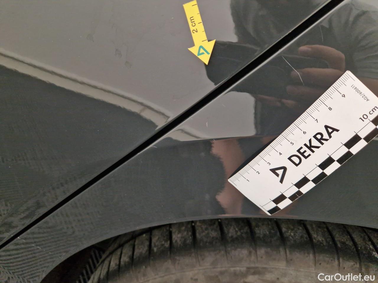  Volkswagen  Golf  Life 1.0 TSI #22