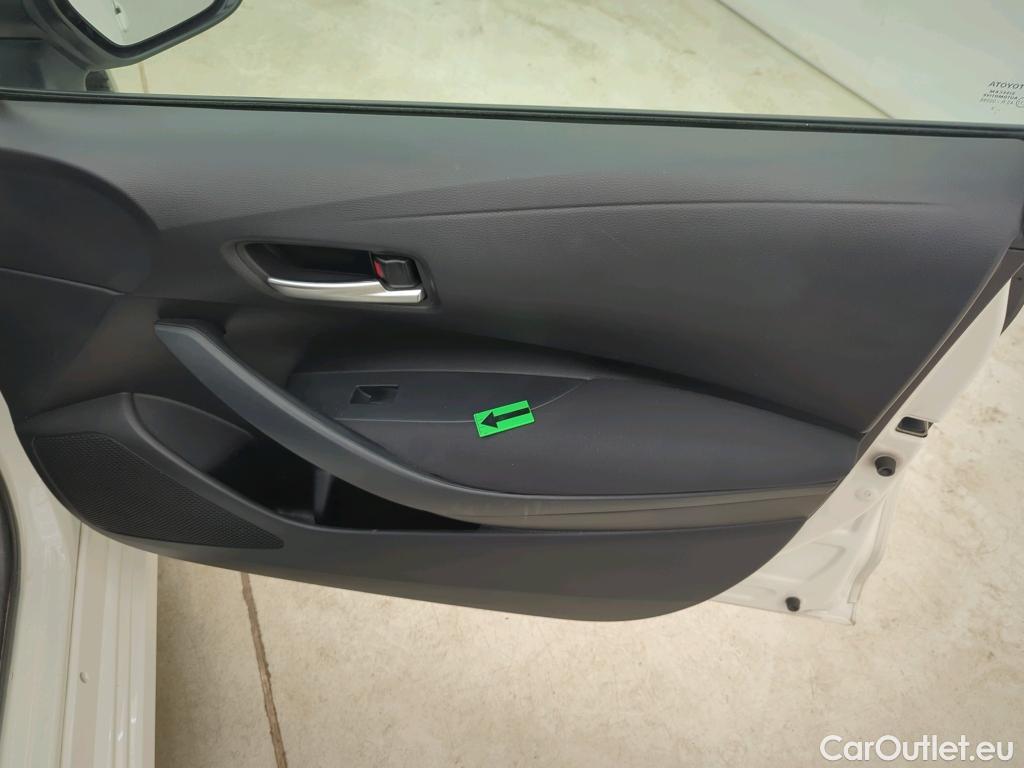  Toyota  Corolla 1.5 Eco #13