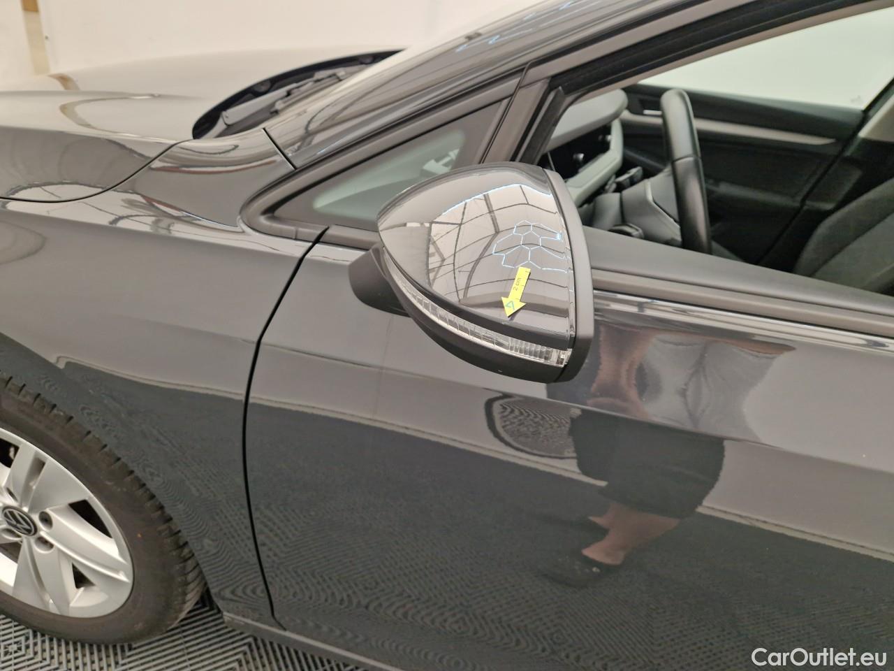  Volkswagen  Golf  Life 1.0 TSI #8