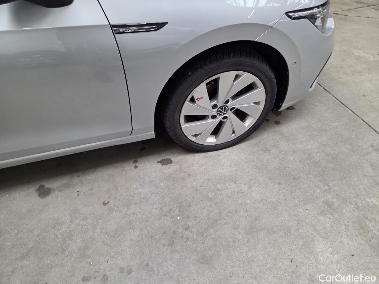  Volkswagen  Golf  Style 1.5 eTSI DSG mild-Hybrid 150CP #11