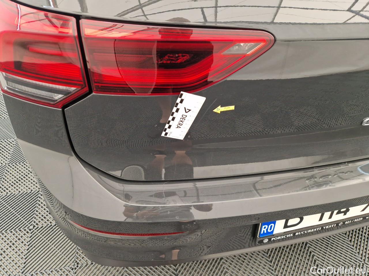  Volkswagen  Golf  Life 1.0 TSI #34
