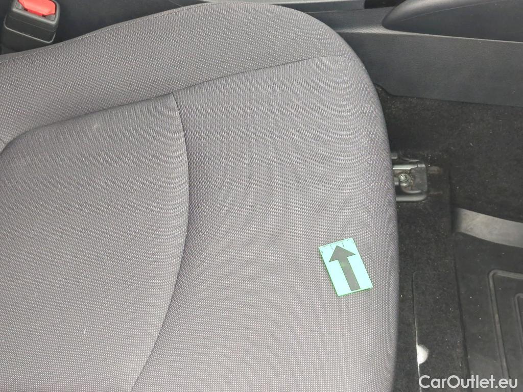  Toyota  Corolla 1.5 Eco #16