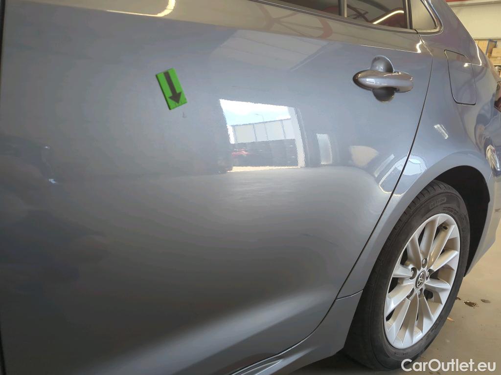  Toyota  Corolla 1.8 Hybrid Dynamic HSD E-CVT #18