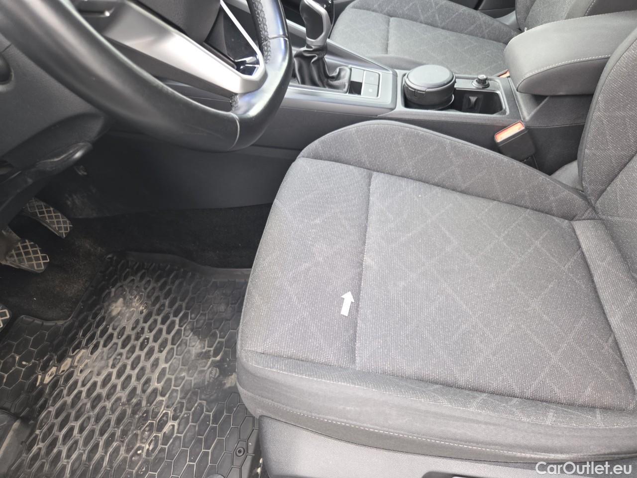  Volkswagen  Golf  Life 1.5 TSI ACT #27