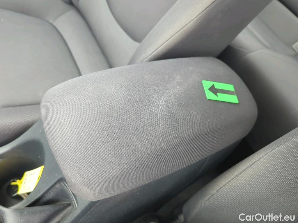  Toyota  Corolla 1.5 Eco #17