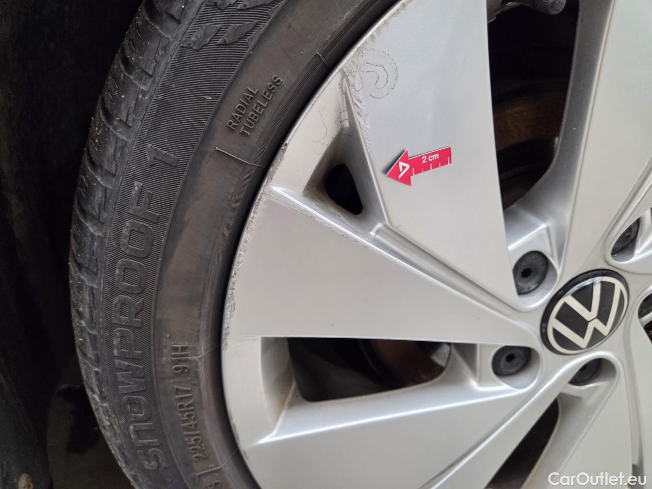  Volkswagen  Golf  Style 1.5 eTSI DSG mild-Hybrid 150CP #12