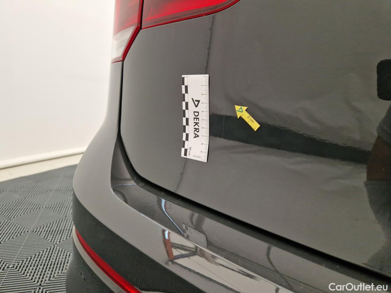  Volkswagen  Golf  Life 1.0 TSI #22