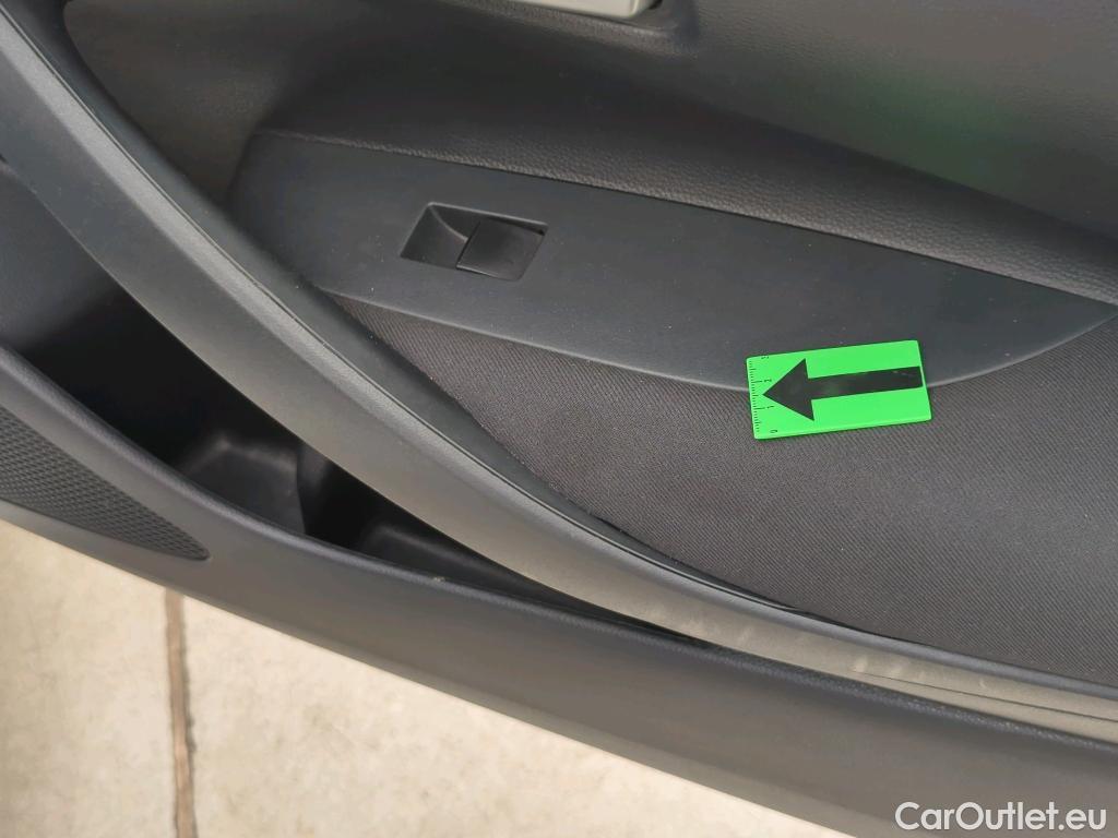  Toyota  Corolla 1.5 Eco #14