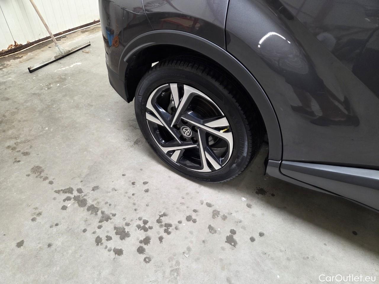  Toyota  C-HR 1.8 HSD Cult 31 #26