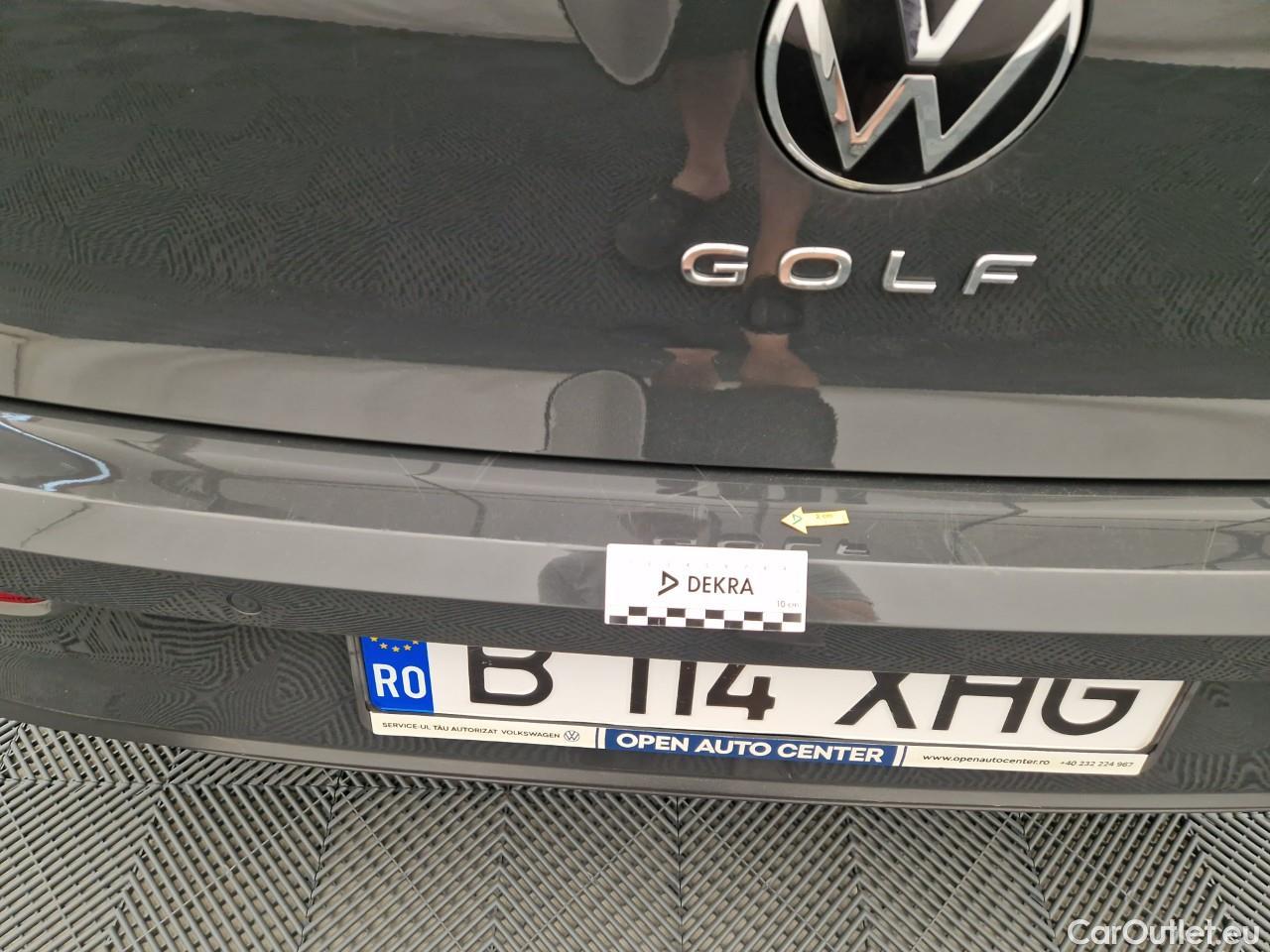  Volkswagen  Golf  Life 1.0 TSI #19