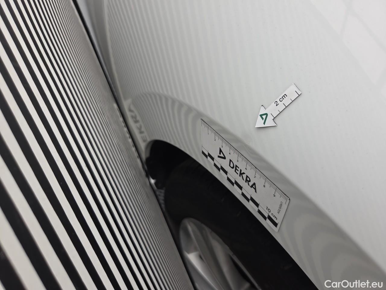  Volkswagen  Golf  Life 1.5 TSI ACT #16