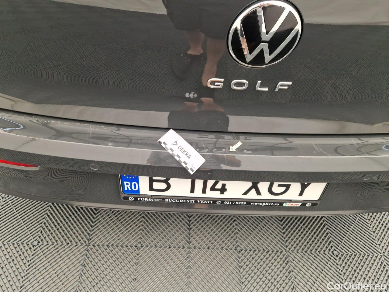 Volkswagen  Golf  Life 1.0 TSI #18
