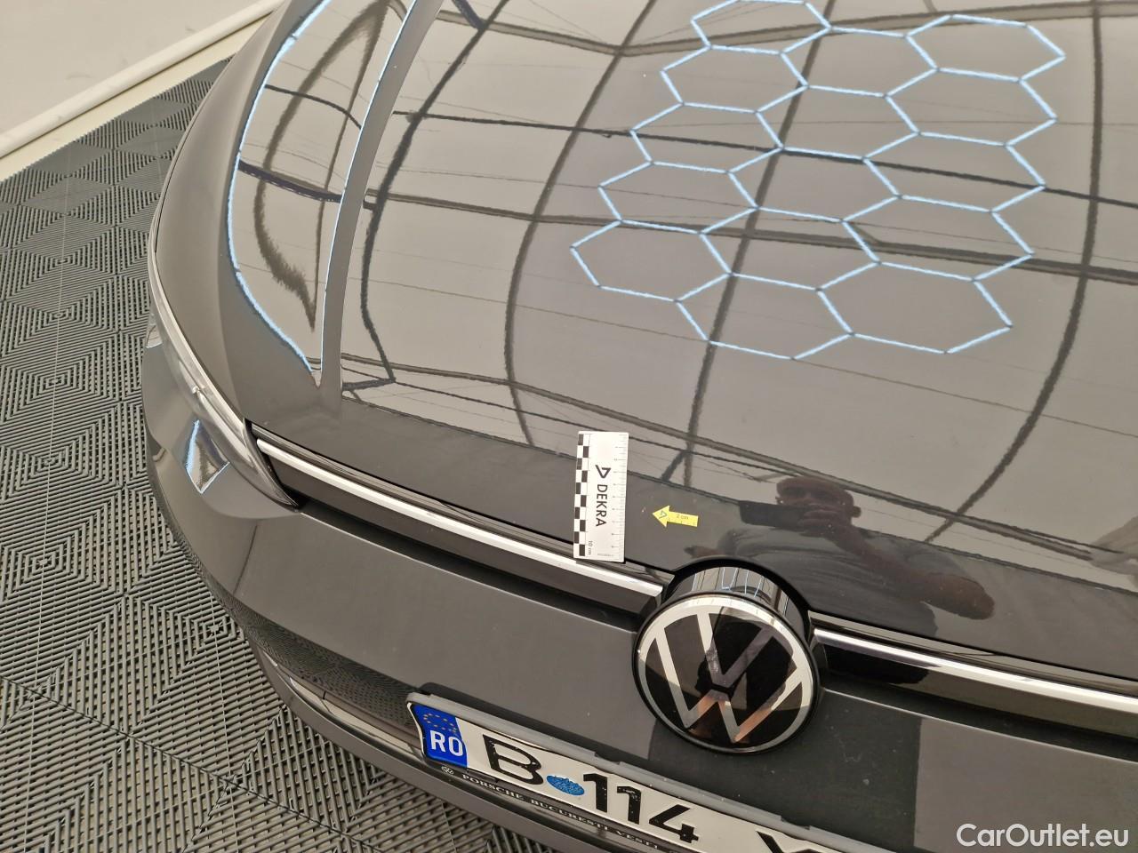  Volkswagen  Golf  Life 1.0 TSI #8
