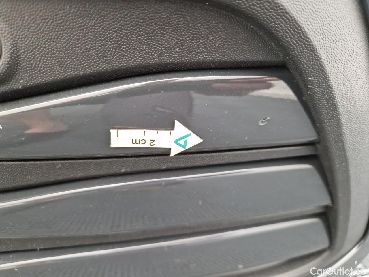  Volkswagen  Golf  Life 1.0 TSI #17