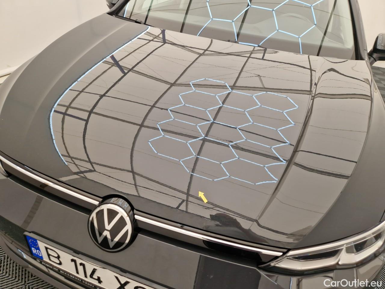  Volkswagen  Golf  Life 1.0 TSI #20