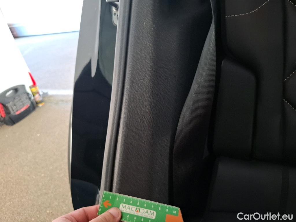  Citroen  C4 CITROEN  X / 2022 / 4P / Berline PureTech 130 S&S EAT8 Shine #40