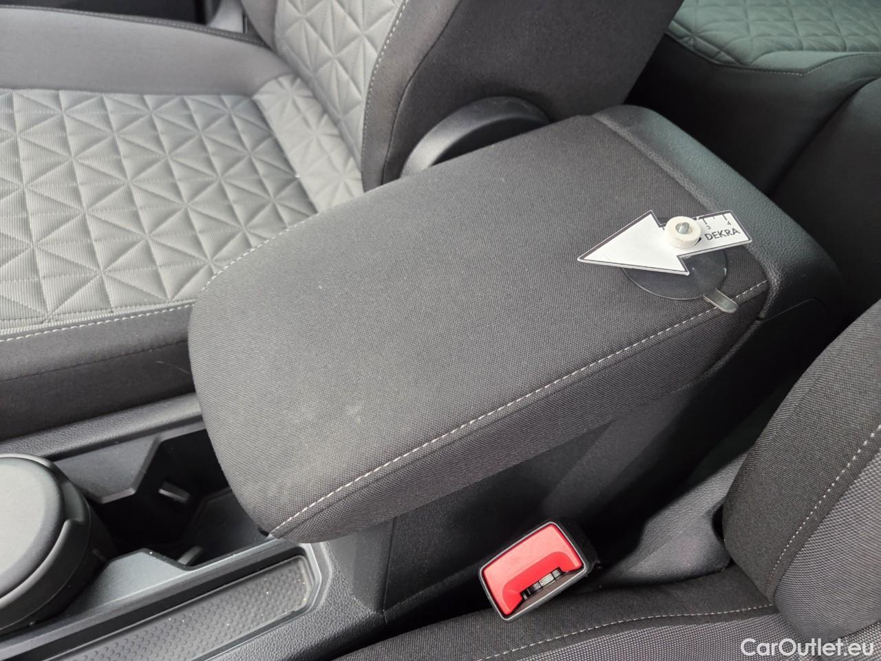  Volkswagen  Tiguan Life 2.0 TDI 150CP DSG 4Motion #34