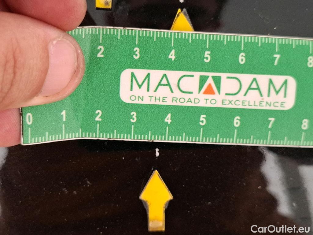  Citroen  C4 CITROEN  X / 2022 / 4P / Berline PureTech 130 S&S EAT8 Shine #23