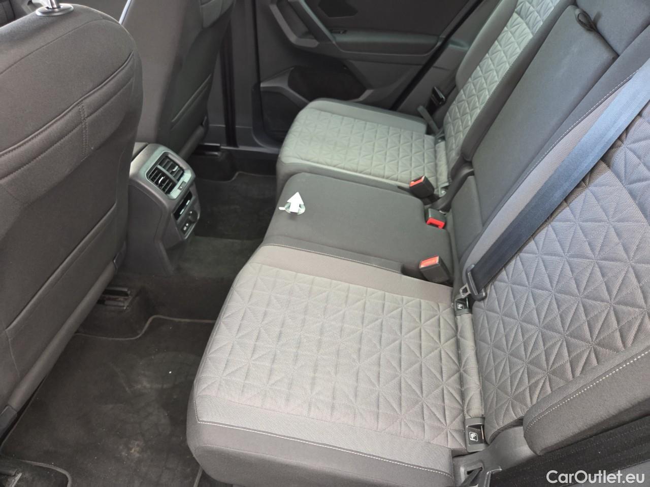  Volkswagen  Tiguan Life 2.0 TDI 150CP DSG 4Motion #40