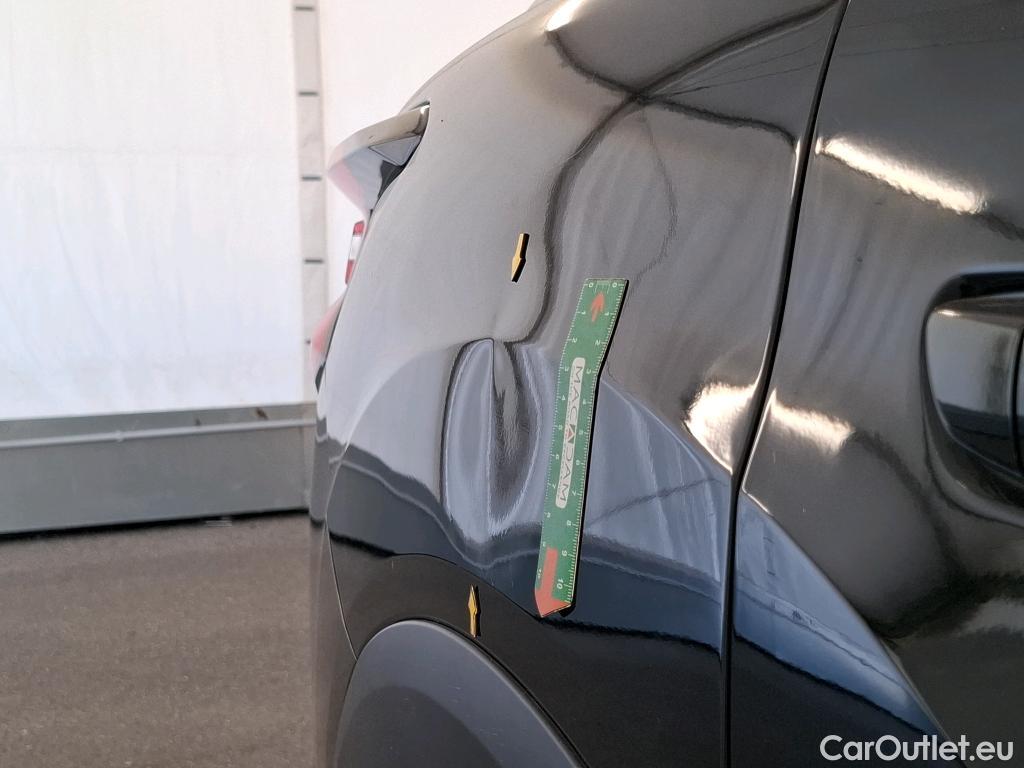  Citroen  C4 CITROEN  X / 2022 / 4P / Berline PureTech 130 S&S EAT8 Shine #6