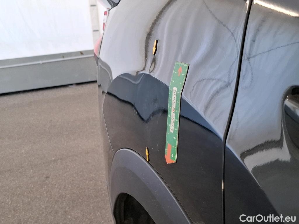  Citroen  C4 CITROEN  X / 2022 / 4P / Berline PureTech 130 S&S EAT8 Shine #5