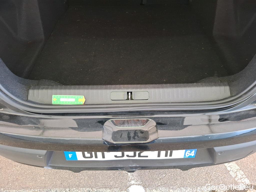  Citroen  C4 CITROEN  X / 2022 / 4P / Berline PureTech 130 S&S EAT8 Shine #53