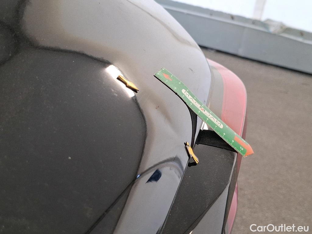  Citroen  C4 CITROEN  X / 2022 / 4P / Berline PureTech 130 S&S EAT8 Shine #10