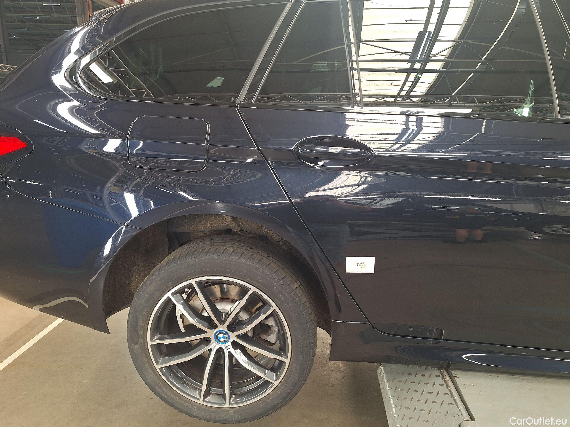  Bmw  Serie 5 BMW, 5-ser To FL'20 PHEV, BMW 5 Reeks Touring 520e 150kW 5d #8