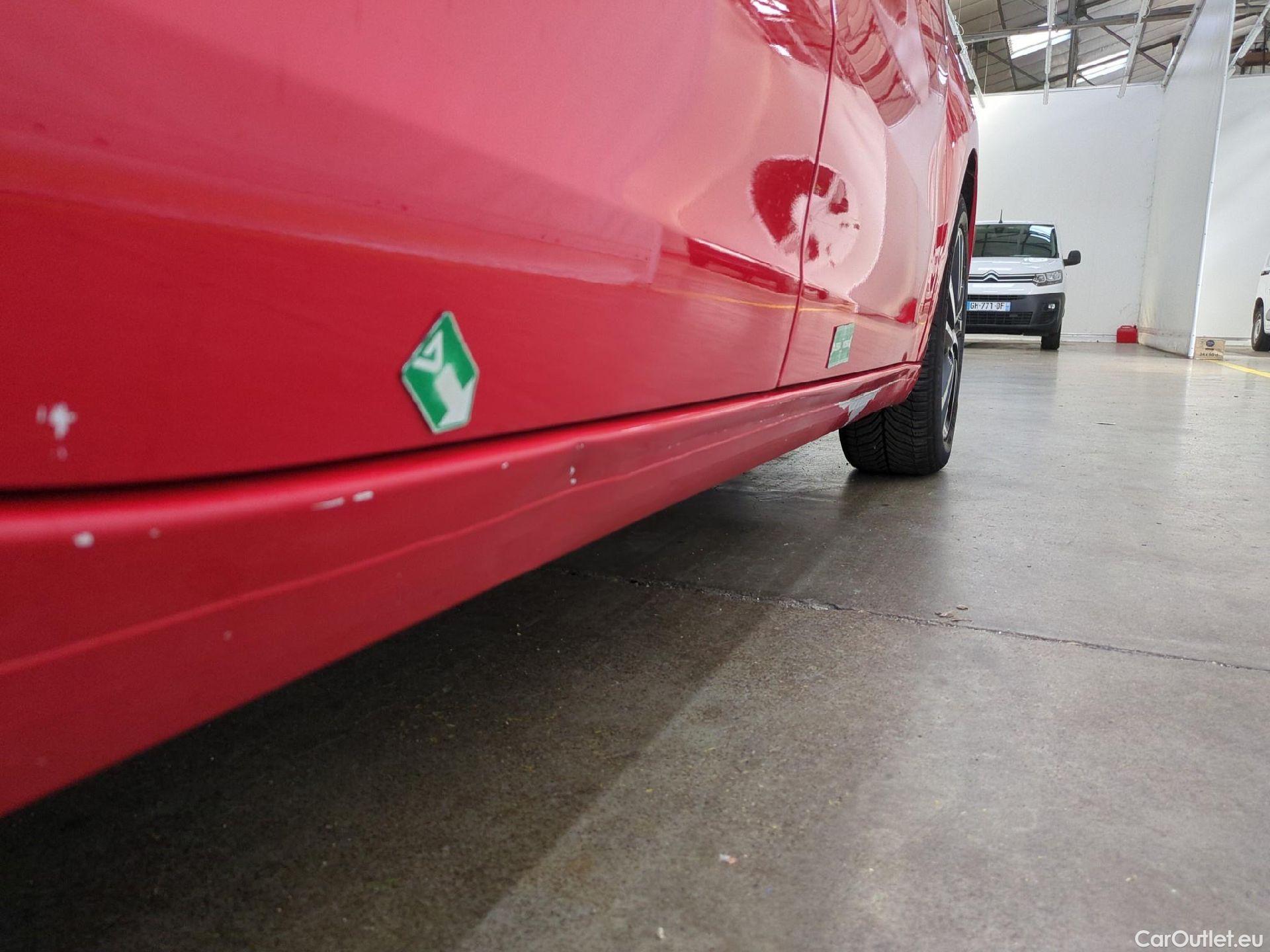  Citroen  C4 Grand Picasso /Spacetourer Shine 1.5 BlueHDi 130CV BVA8 E6d / Vo Repeint en Rouge / Teinte SIV Blanc Banquise #63