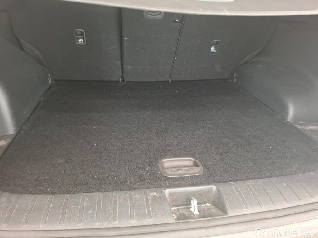  Hyundai  Tucson HYUNDAI  / 2020 / 5P / SUV 1.6 HYBRID 230 CREATIVE #10