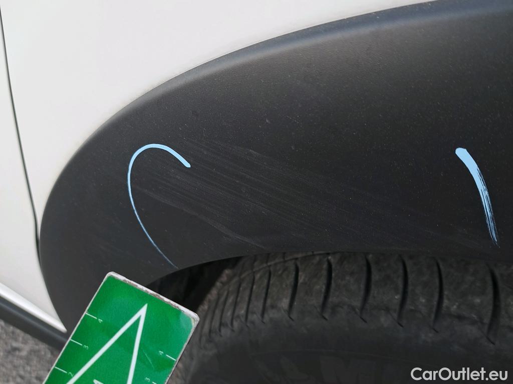  Citroen  C3 CITROEN  / 2016 / 5P / berlina con portón PureTech 60KW (82CV) FEEL (CX) #43