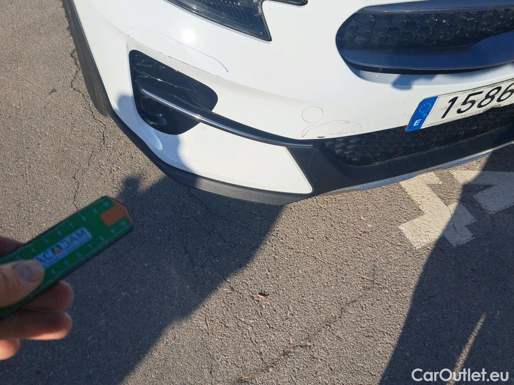  KIA  XCeed KIA  / 2019 / 5P / todoterreno 1.0 T-GDi Drive 88kW (120CV) #23