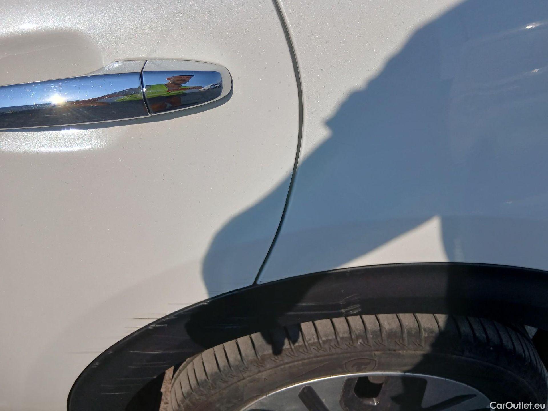  KIA  Niro KIA e- / 2016 / 5P / crossover e- 150kW (204CV) Drive (Long Range) #20
