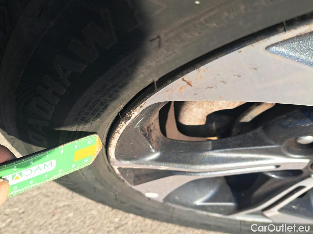  KIA  XCeed KIA  / 2019 / 5P / todoterreno 1.0 T-GDi Drive 88kW (120CV) #15