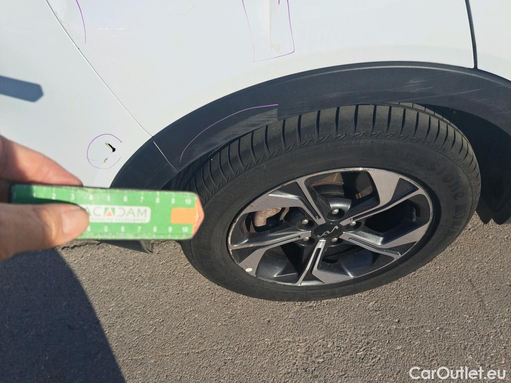  KIA  XCeed KIA  / 2019 / 5P / todoterreno 1.0 T-GDi Drive 88kW (120CV) #14