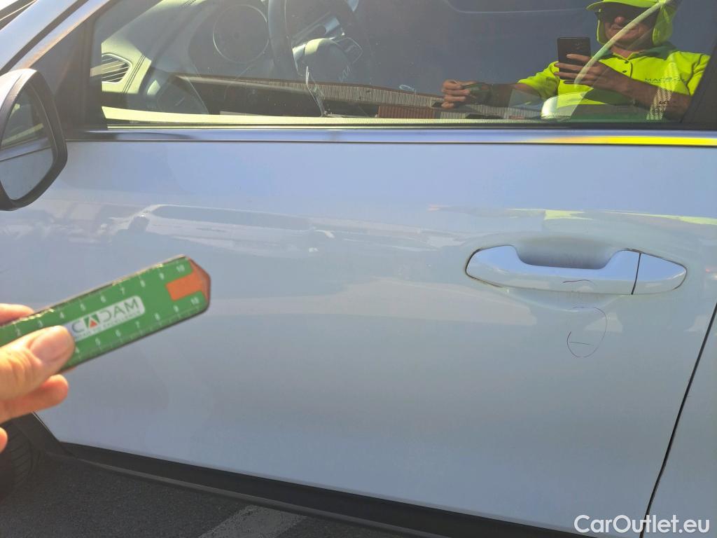  KIA  XCeed KIA  / 2019 / 5P / todoterreno 1.0 T-GDi Drive 88kW (120CV) #48
