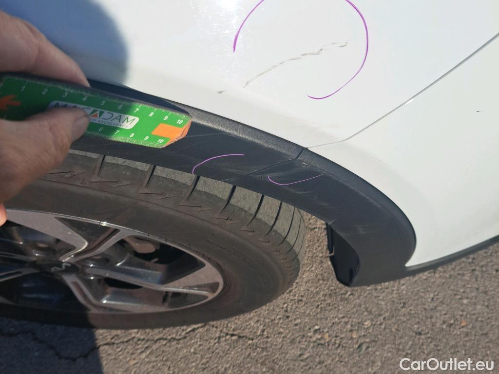  KIA  XCeed KIA  / 2019 / 5P / todoterreno 1.0 T-GDi Drive 88kW (120CV) #63