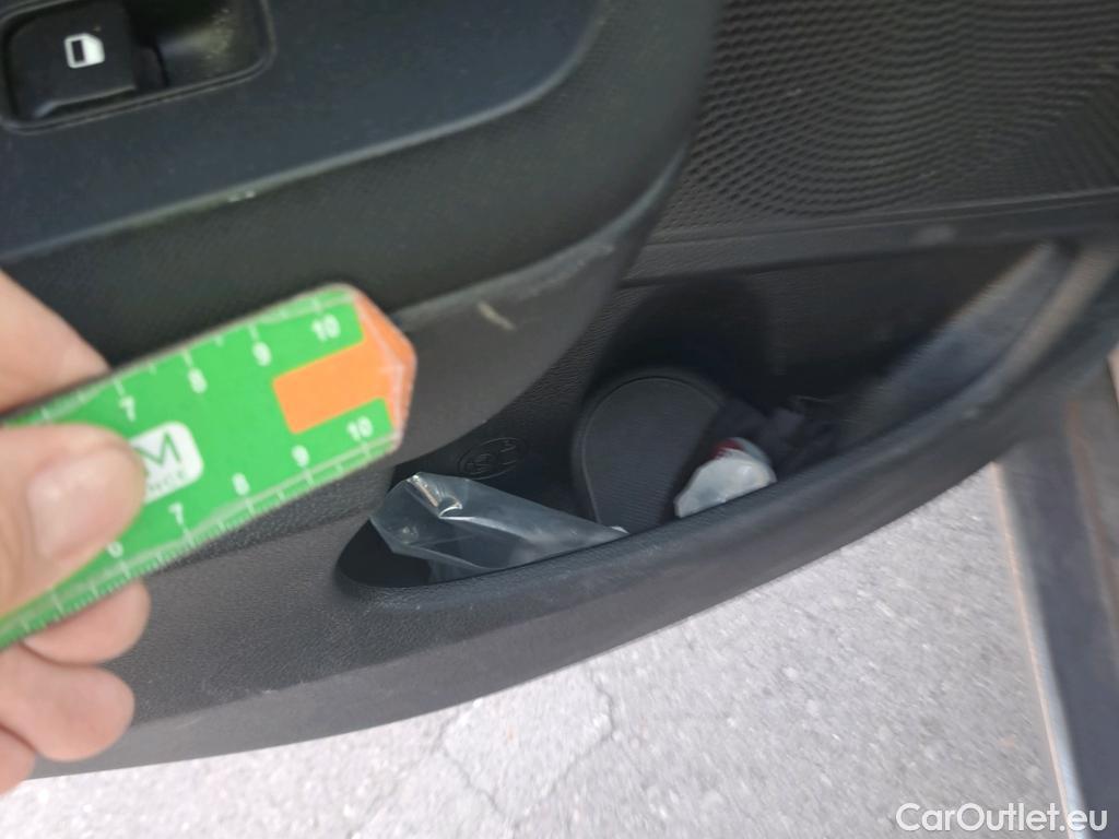  KIA  XCeed KIA  / 2019 / 5P / todoterreno 1.0 T-GDi Drive 88kW (120CV) #30