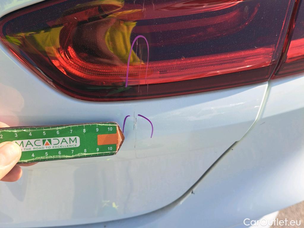  KIA  XCeed KIA  / 2019 / 5P / todoterreno 1.0 T-GDi Drive 88kW (120CV) #4