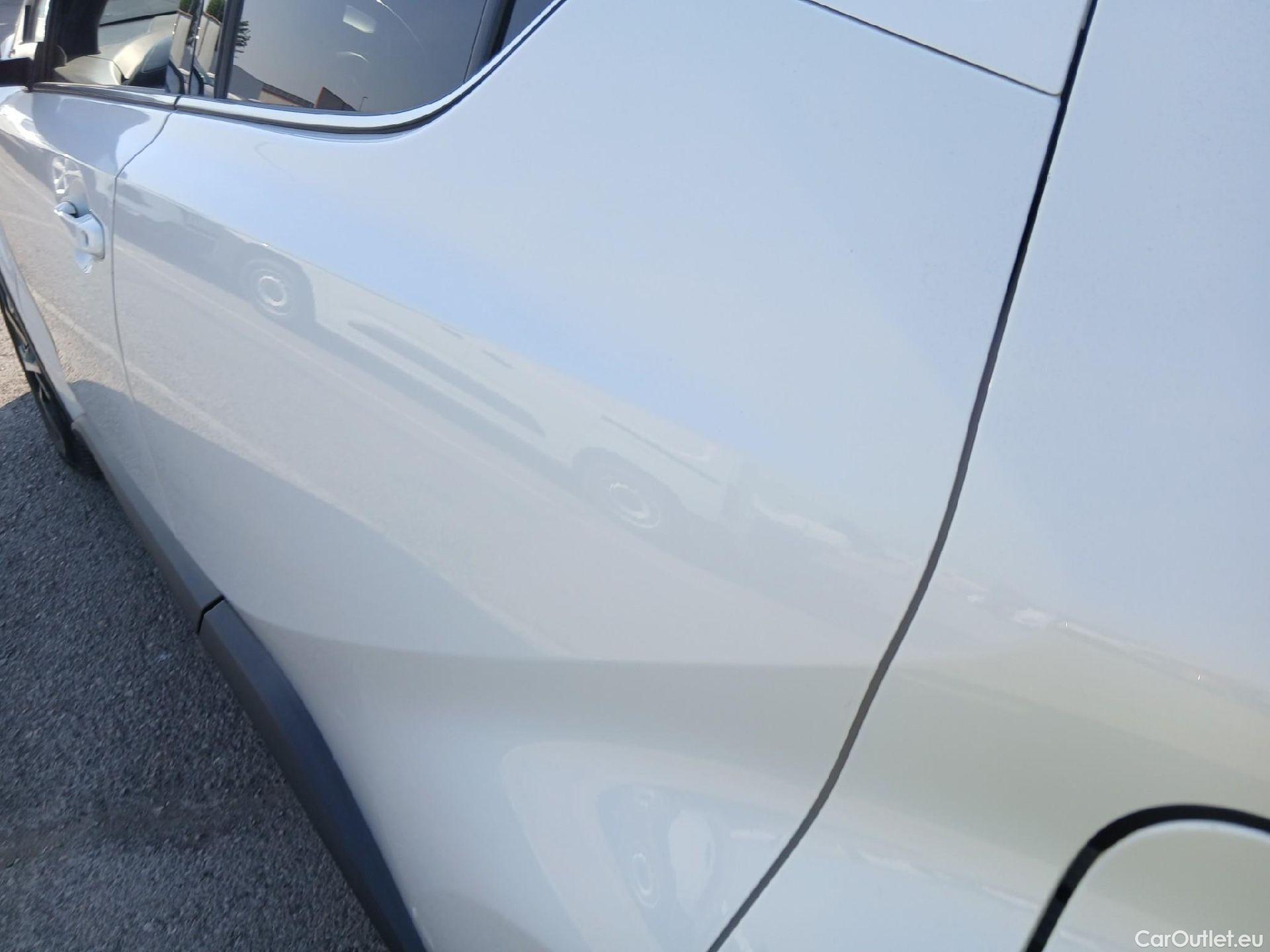  Toyota  C-HR TOYOTA  / 2016 / 5P / todoterreno 1.8 125H Advance #21