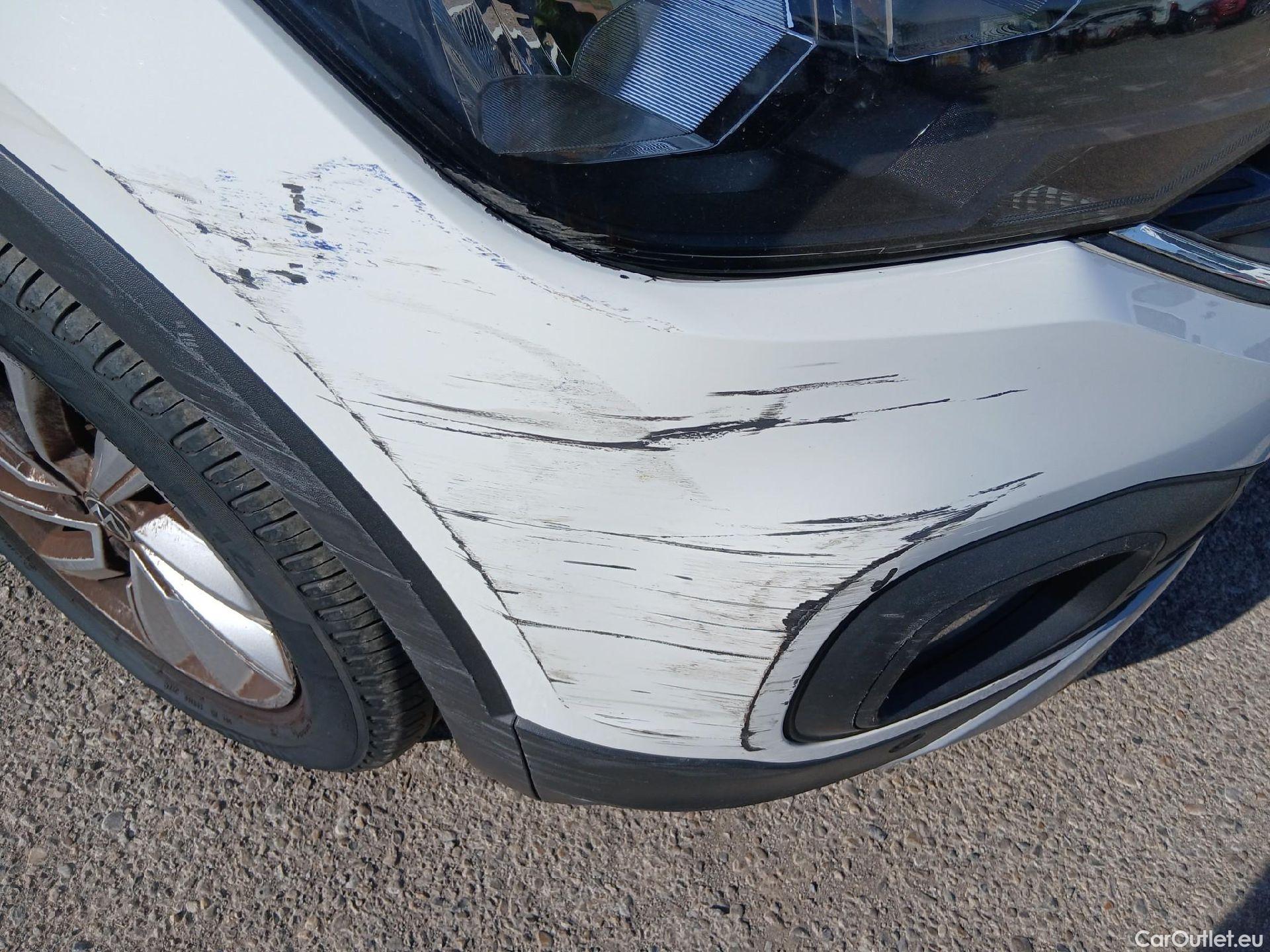  Volkswagen  T-CROSS VOLKSWAGEN  / 2018 / 5P / todoterreno Advance 1.0 TSI 81kW (110CV) DSG (AC3) #3