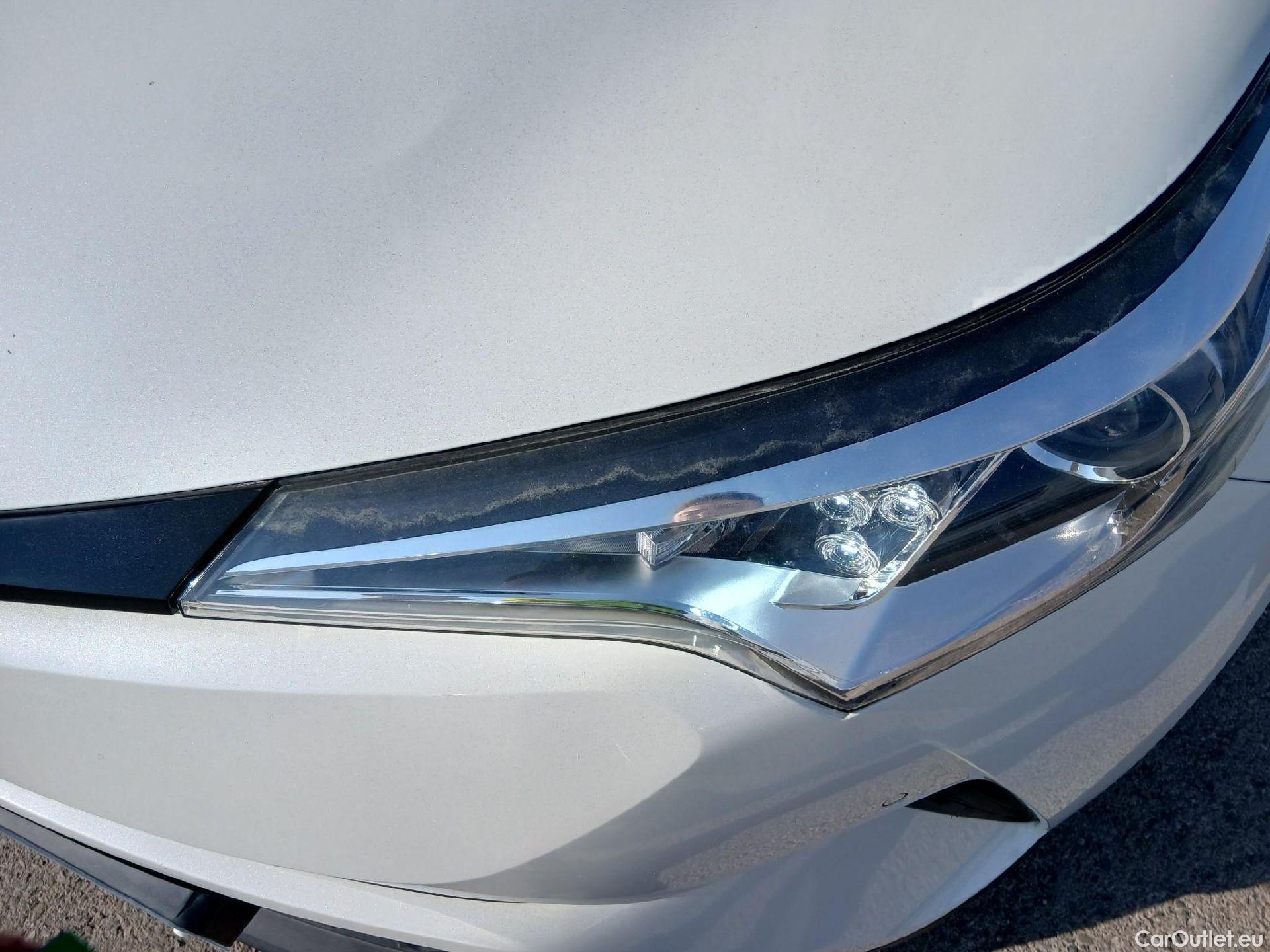  Toyota  C-HR TOYOTA  / 2016 / 5P / todoterreno 1.8 125H Advance #9
