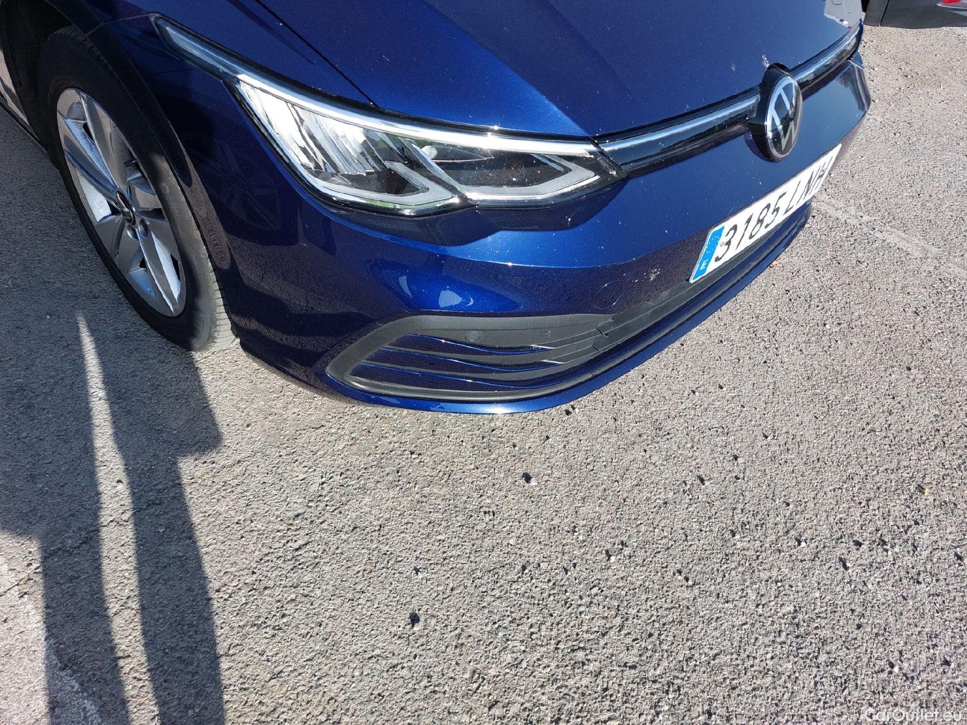  Volkswagen  Golf  VOLKSWAGEN / 2020 / 5P / berlina con portón 1.0 TSI 81kW (110CV) #1