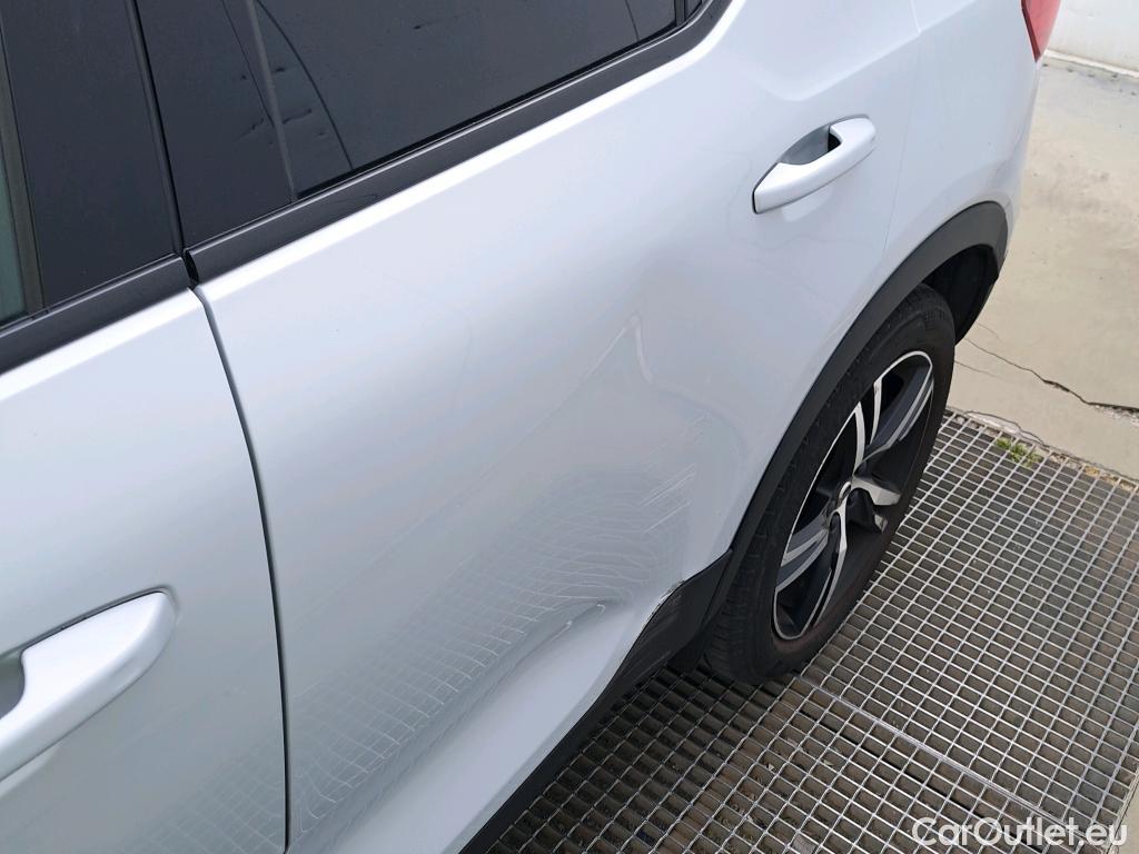  Volvo  XC 40 VOLVO XC40 / 2017 / 5P / todoterreno 1.5 T5 Twin Recharge R-Design Auto #1