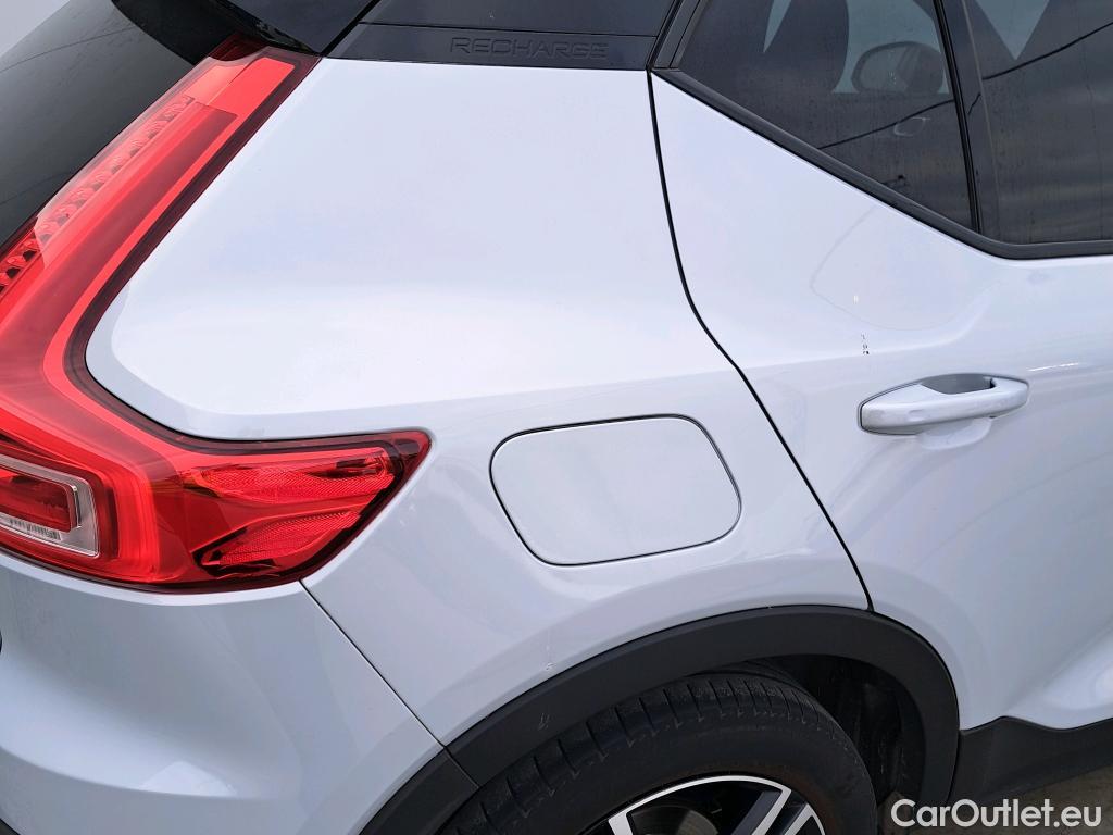  Volvo  XC 40 VOLVO XC40 / 2017 / 5P / todoterreno 1.5 T5 Twin Recharge R-Design Auto #3