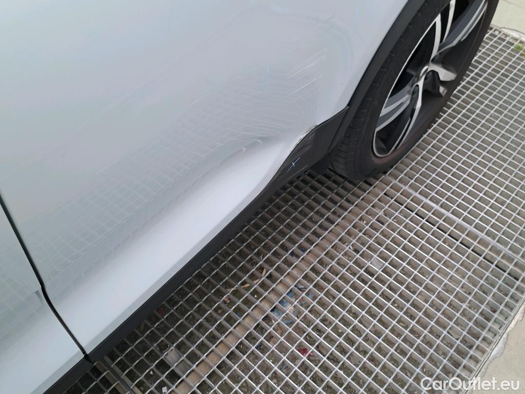  Volvo  XC 40 VOLVO XC40 / 2017 / 5P / todoterreno 1.5 T5 Twin Recharge R-Design Auto #13